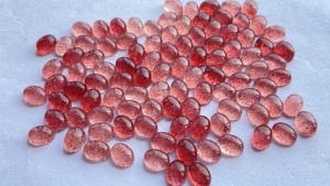 Natural <b>Strawberry</b> Quartz Oval Cabochon Gemstone 3x5mm 13x18mm Flat Back Loose Gemstones - Product Image 5
