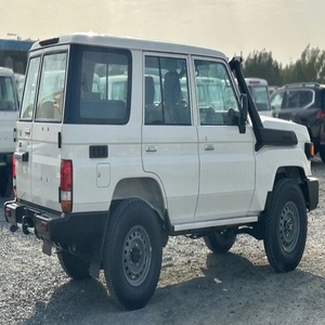 Fairly used To y o ta Land Crui ser 70 Land Crui ser Hard Top 4.2 diesel 5 doors - Product Image 4
