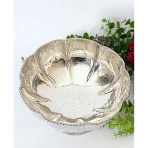 Cuenco para servir de metal dorado de diseño clásico y atractivo de primera calidad, pieza única con diseño extra genial a muy buen precio - Product Image 6