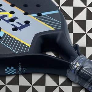 Raqueta de Pádel Profesional OEM de Diamante, Alta Calidad, Fibra de Carbono 12K, Nuevo Diseño, Núcleo de Panal para Entrenamiento, Nueva Llegada, Venta al por Mayor - Product Image 4