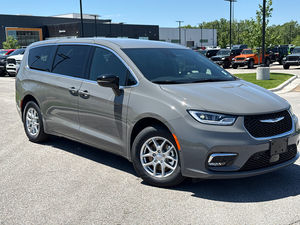 สภาพเหมือนใหม่ ปี 2025 ไครสเลอร์ ปาซิฟิก เอ ซีเล็คท์ - Product Image 2