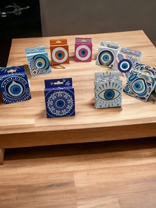 Savons pour les mains naturels dans une boîte spéciale imprimée avec un motif de mauvais œil - Product Image 1