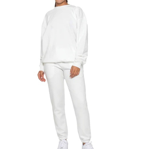 Chándal de lujo a la moda para mujer, chándal de rizo personalizado y elegante Conjunto de jogging, ropa de gimnasio Premium, conjunto de chándal de alta calidad - Product Image 1