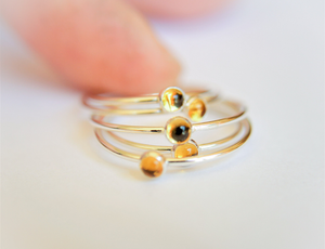 Fabriqué à la main Standard argent plaqué or forme ronde bague fine Citrine pierre précieuse 3MM lunette ensemble pour cadeau d'anniversaire pour elle - Product Image 4