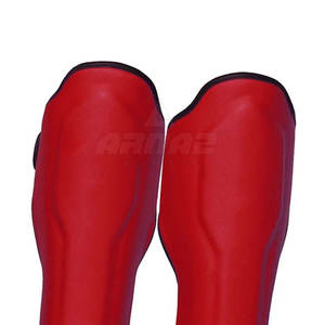 Espinillera con Diseño Equilibrado y Sensación Interior Suave, con Cierre Ajustable y Soporte Cómodo - Product Image 5