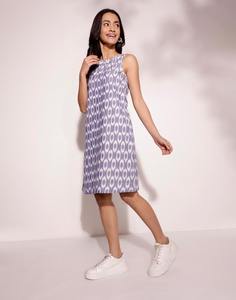 Robe bohème en coton biologique faite à la main pour femmes, tenue d'été décontractée imprimée Ikat à la mode avec taille naturelle pour cadeau de Saint-Valentin - Product Image 3