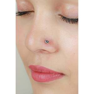 จิวเวลรี่จมูกเงินแท้ 925 ลายสมอเรือวินเทจ ประดับด้วยเทอร์ควอยซ์ โอปอล และเพชร ตัวเรือนทำจากไทเทเนียม 14K และโลหะผสม ดีไซน์แบบวินเทจ Nazakat - Product Image 1