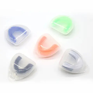 Protège-dents de sport en EVA moulable avec logo personnalisé pour le rugby, la boxe, le football, le basketball, pour l'entraînement, unisexe - Product Image 4