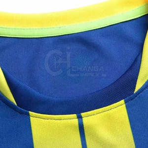 Fabricant d'usine, uniforme de football personnalisé, 100% polyester, respirant, séchage rapide, léger, dernier design, pour hommes adultes - Product Image 6