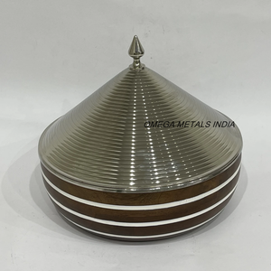 Casserole en acier inoxydable et en bois au design moderne avec couvercle design Casserole faite à la main pour la cuisine arabe et les restaurants - Product Image 1