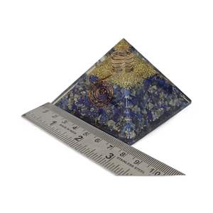 Pirámide de Orgón de Lapislázuli Hecha a Mano |   Generador de Energía de Sanación de Chakras con Punta de Cristal Cargada - Product Image 1