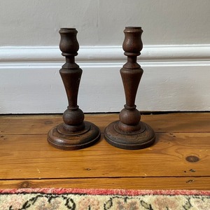 Candelabro de madera maciza antigua, Base de columna Vintage, Art Deco, decoración de campo, tallado en marrón madera, par a juego - Product Image 2