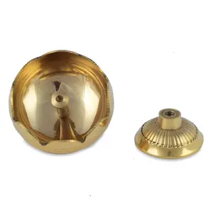 Brass Diya Nhà Máy Cung Cấp Bảng Trang Trí Hàng Đầu Có Sẵn Tại Giá Cả Phải chăng Brass Nandadeep Diya