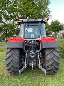 Tractor Agrícola Usado Massey Ferguson 7725 de 185HP con Tracción en las 4 Ruedas y Transmisión por Engranajes, con Bomba de Motor y Rodamientos, Envío a Todo el Mundo - Product Image 5