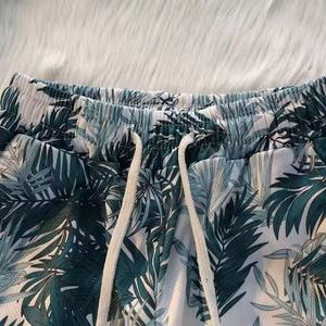 Men's Sporty Summer Casual <b>Sweatpants</b> Breathable Stylish Floral Pattern <b>Short</b> with Worested Fabric Floral Printing Apparel - Product Image 2