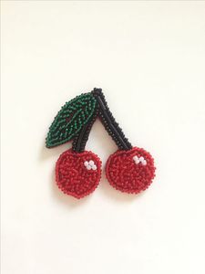 Boucles d'oreilles pendantes à la mode avec couture et couture avec motif brodé - Product Image 3