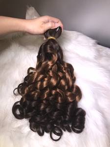 Vente en gros Extensions trame de cheveux vierges bruts du Vietnam de luxe Perruque en cheveux humains de haute qualité avec style ondulé/bouclé - Product Image 3