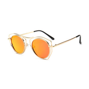 Occhiali da Sole Polarizzati da Donna Ispirati ai Designer P806 - Vendita all'Ingrosso - Product Image 1