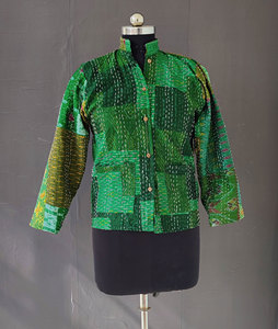 Manteau indien fait main matelassé patchwork Kantha, Kimono patchwork multicolore - Product Image 3