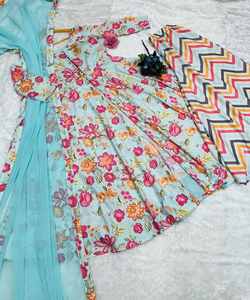 Conjunto completo: conjuntos coordinados de Salwar Kameez de 3 piezas paquistaníes que ofrecen un conjunto completo y elegante para cada ocasión - Product Image 4