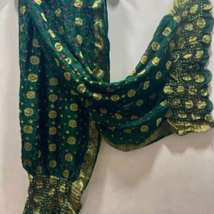 Woman <b>Chiffon</b> Embroidered Dupatta Stylish Women Dupatta Banarasi Bandhani Women's Dupatta Green Color - Product Image 1