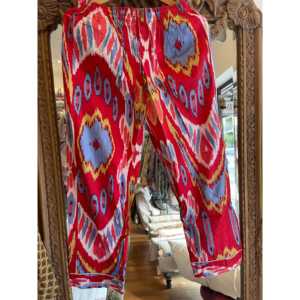 Pijama Rojo de Algodón Orgánico con Estampado Floral, Camisón Transpirable para Mujer, Cierre Elástico en la Cintura, Sin Mangas, Temporada de Invierno - Product Image 4