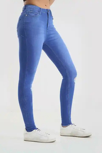 Pantalones vaqueros de pierna recta de moda para mujer, pantalones vaqueros informales, pantalones elásticos rasgados, diseño ajustado, opciones de talla grande - Product Image 6