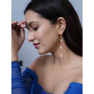 Dainty Baroque <b>Pearl</b> <b>Earrings</b> - Product Image 2