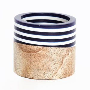 Rond de serviette en résine et bois bois d'acacia bois fait à la main ronds de serviette décoratifs boîte à mouchoirs vente chaude maison et cuisine - Product Image 1