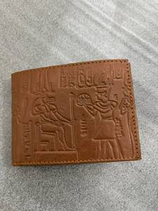 Cartera Bifold Hecha a Mano para Hombre - Diseño Faraónico Egipcio Grabado, Estilo Vintage, Cierre de Cremallera, Uso Diario y Viajes, Regalo - Product Image 1