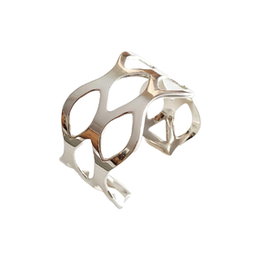 สร้อยข้อมืออัญมณี2024สำหรับผู้หญิงที่มีชื่อเสียงในการตัดและมีสไตล์ด้วยเลเซอร์ตัดสีทองขัดเงาสำหรับสร้อยข้อมือแฮนด์เมด - Product Image 4