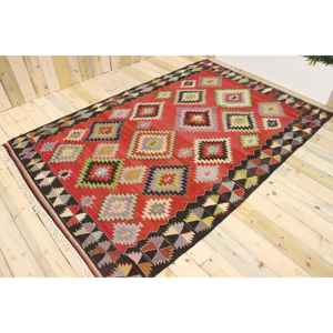 Tapis vintage 6,1x8,9 pieds, tapis turc en laine rouge et vert à motifs floraux - Product Image 1