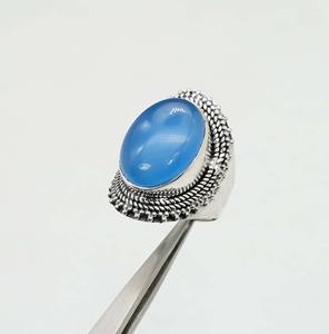 925 argent sterling massif mois de juin pierre de naissance calcédoine bleue avec sertissage de lunette bague de forme ovale - Product Image 4