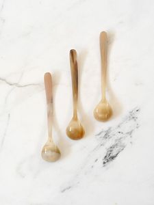 Couverts de style animal habituellement uniques Cuillère en corne de buffle naturelle polie Design unique pour la décoration de table de restaurant - Product Image 5