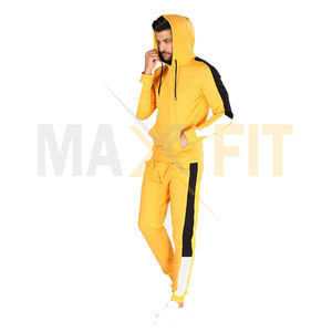 2025 Ropa de entrenamiento Diseño personalizado Venta caliente Mejor calidad Hombres Ropa exterior Chándal por MAXFIT ENTERPRISES - Product Image 1