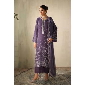 Ensemble de costume en velours brodé pour femmes PR-1226 - Product Image 1