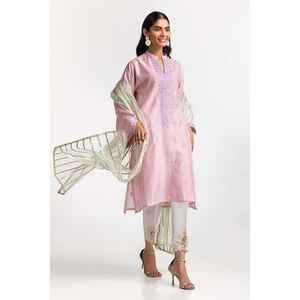 Chemise décontractée pour femme en jacquard teinté rose clair brodé - Product Image 2