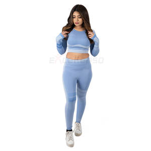 Ensemble de yoga premium pour femme – Vêtements de sport respirants, légers et sans coutures, avec taille élastique et coupe ajustée pour la gym et le fitness - Product Image 2