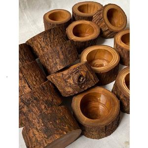 Bougeoirs en bois naturel faits à la main en Inde avec couleur et forme personnalisées pour la décoration de table à la maison, à l'hôtel - Occasions de Noël - Product Image 1