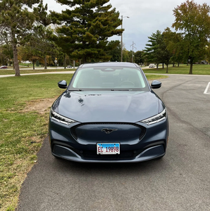 Vehículo Usado a Precio Accesible - Volante a la Izquierda |   Volante a la derecha |   Ford Mustang Mach-E Select TSS AWD 2021 - Product Image 1