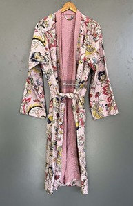 Robe de chambre matelassée Kantha vintage faite à la main veste en toile pour vêtements de plage d'hiver - Product Image 5