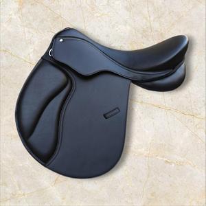 Nueva Silla de Montar Inglesa Sintética para Salto con Doble Solapa y Herrajes de Acero Inoxidable, Diseño Marrón y Negro para Equitación - Product Image 1