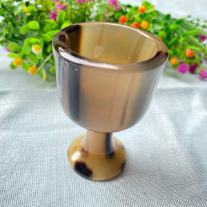 Vaso de Cuerno Natural Hecho a Mano para Eventos Medievales y Vikingos, Vaso de Cuerno Pulido a Bajo Precio - Product Image 1