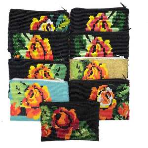 Porte-monnaie perlé : Design rose en verre tchèque - Product Image 6