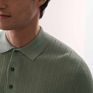 Polos en coton OEM pour hommes, grande taille, coupe personnalisée, manches courtes, matériau respirant, idéal pour un usage quotidien et professionnel - Product Image 4