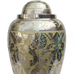 Urne funéraire en métal pour cendres humaines adultes, grande urne funéraire artisanale, disponible en laiton et en aluminium - Product Image 1