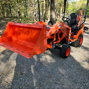 Tracteur Kubota d'occasion avec pelleteuse et chargeuse - Product Image 1
