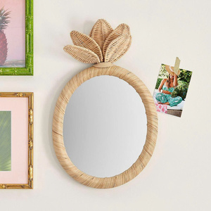Espejo de Pared de Ratán Natural con Forma de Fruta, Espejo Redondo con Marco de Mimbre Tejido a Mano, Estilo Bohemio Chic, Rústico y Costero - Product Image 1