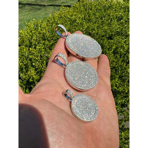 Colgante Redondo de Plata 925 con Moissanita, Micro Pavé, Estilo Medallón de Rapero, 3 Tamaños Disponibles - 1.25-2.75 - Product Image 5
