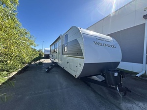 2026 Used F-o-r-e-s-t R-i-v-e-r Wildwood 290ZEN - Product Image 4